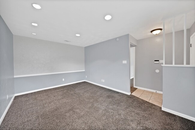 Building Photo - 1103 Wildwood Dr