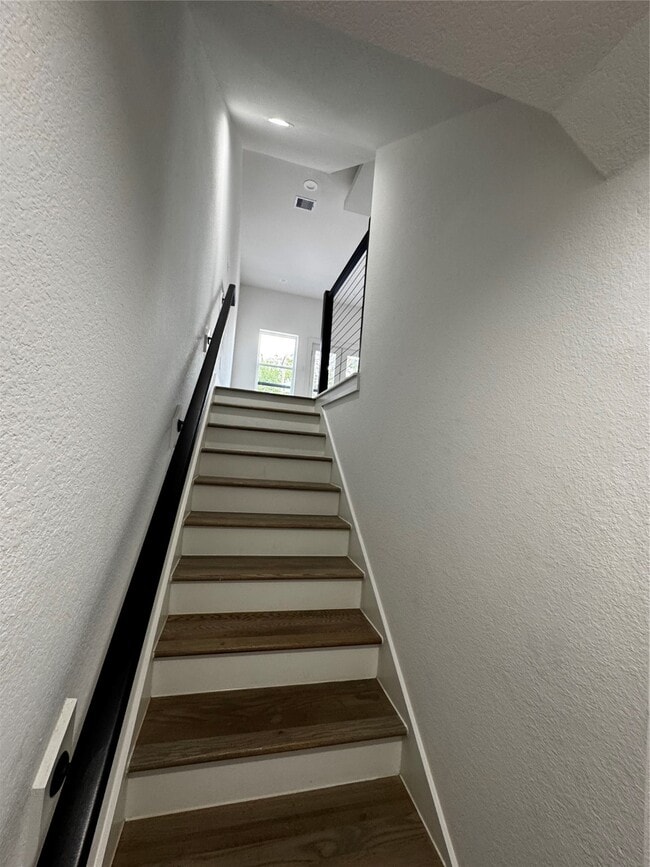 Foto del edificio - 868 E 35th St