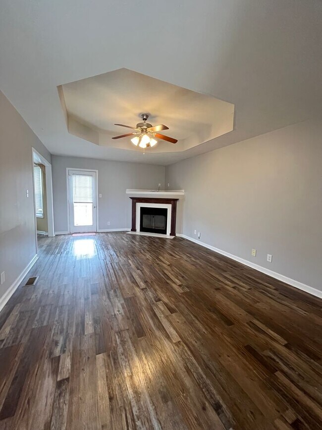 Foto del edificio - Super Cute Ranch Home with Easy Access to I24