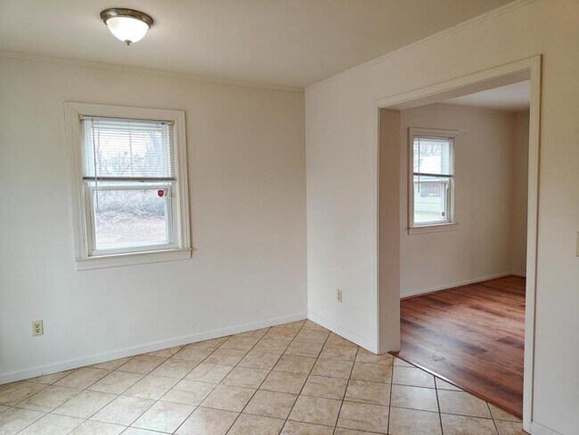 Building Photo - 472 Robbe Ave Belleville, Mi. 48111