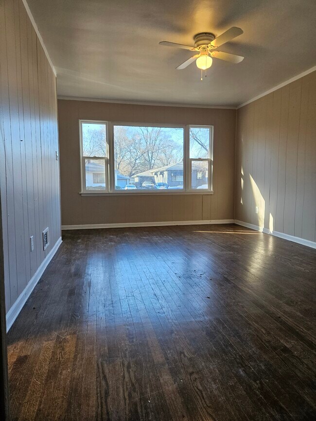 Foto del edificio - 4191 Pierce St