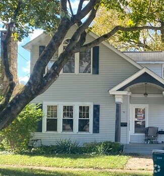 Building Photo - 9 S Van Buren St