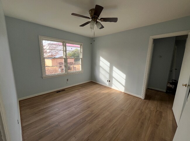 Foto del edificio - 2810 6th Ave