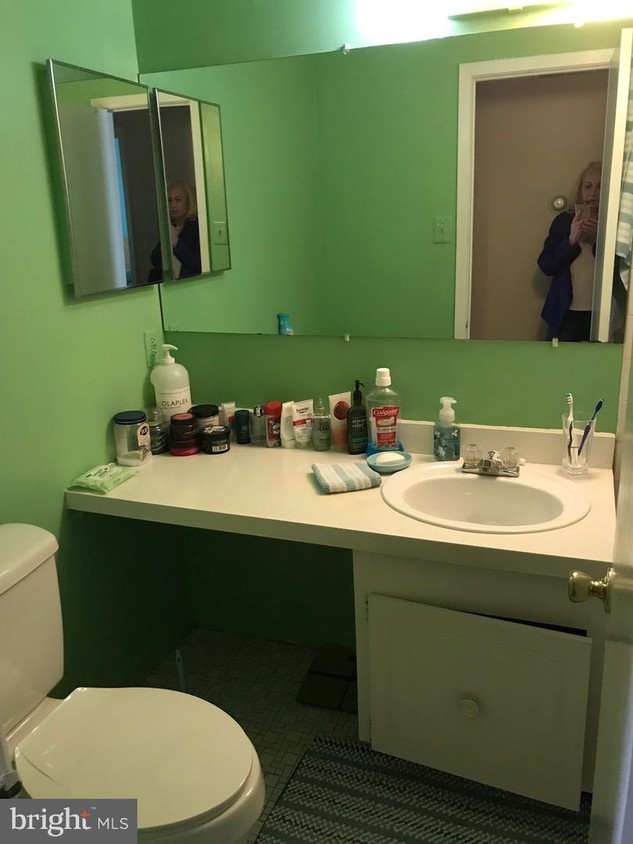 Foto principal - 2419 Tremont St