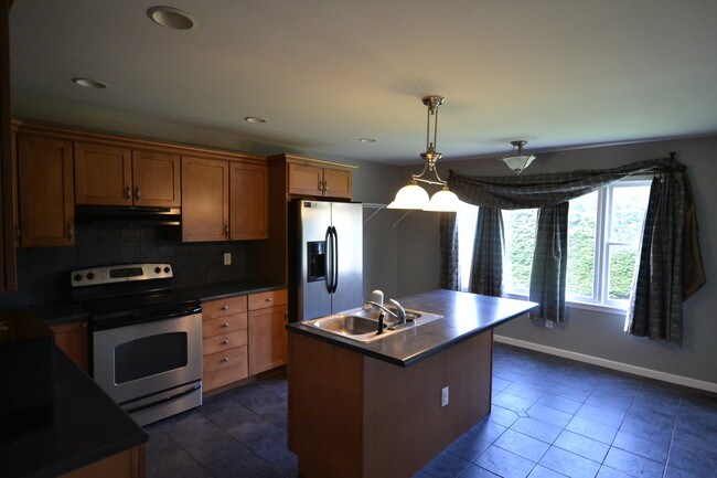 Building Photo - 202 Ciccone Dr