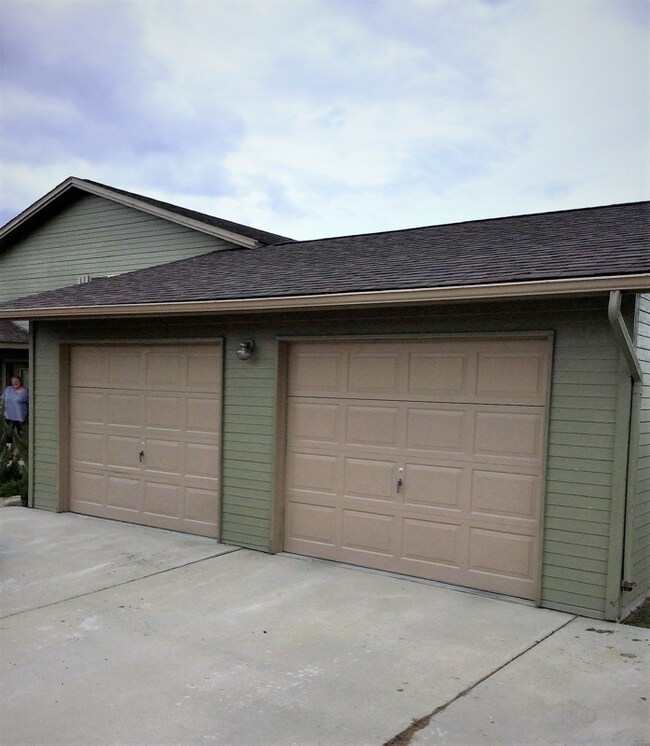 Building Photo - 3113 Vigilante Dr