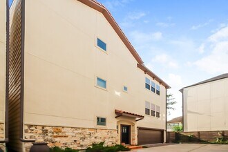 Building Photo - 5743 Kansas St