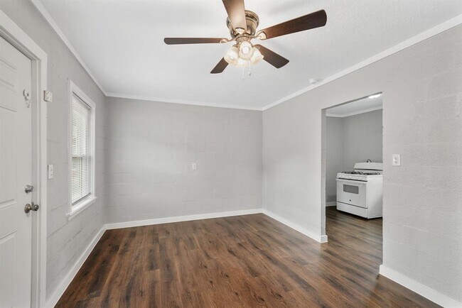 Building Photo - 415 N Beauregard St
