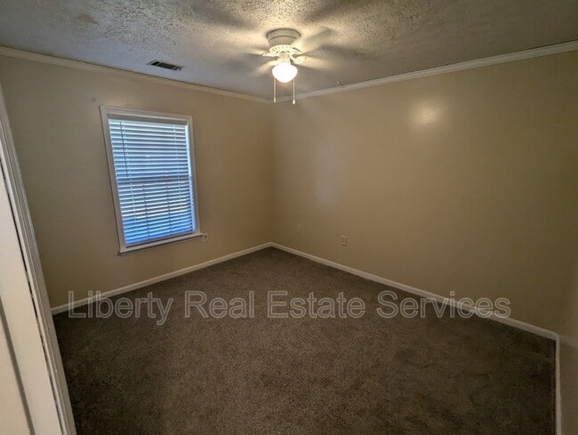 Foto del edificio - 623 Westmoreland Dr