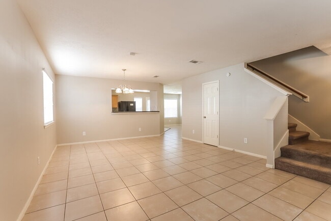 Foto del edificio - 5618 Imperial Grove Dr