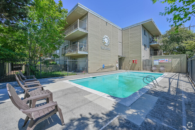 Pool - Sou&#39;Wester Apartments