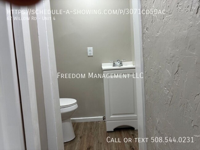 Foto del edificio - 62 Willow Rd