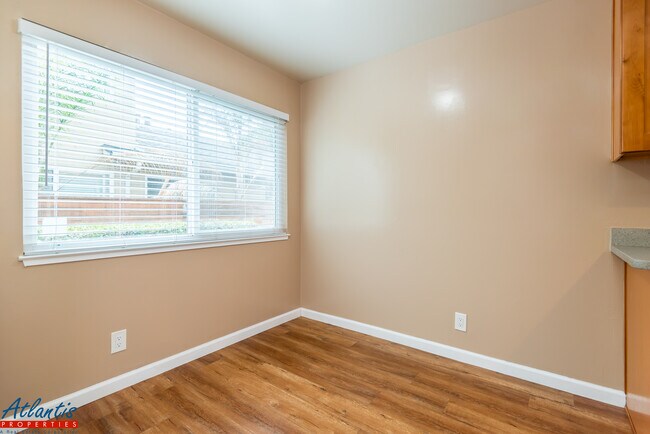 Building Photo - 1140 Ayala Dr