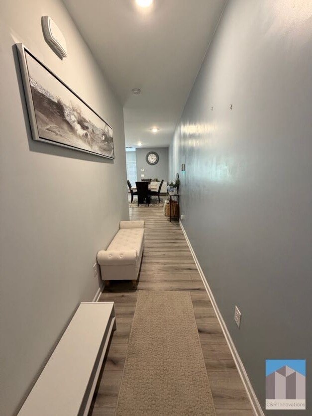 Foto del edificio - 7565 Knoll Hollow Rd