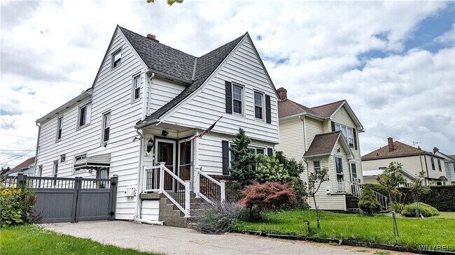 Foto del edificio - 81 Knox Ave
