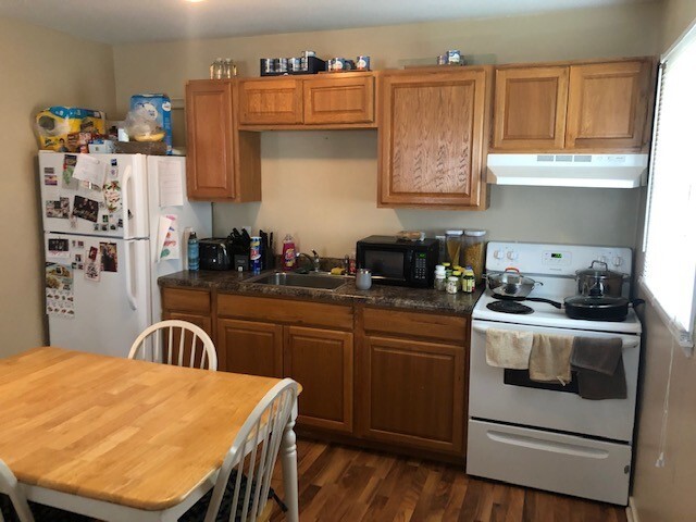 225 S Franklin Ave, Ames, IA 50014 - Townhome Rentals in Ames IA ...