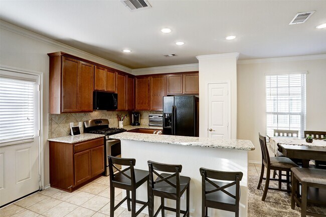 Foto del edificio - 24518 Haywards Crossing Ln