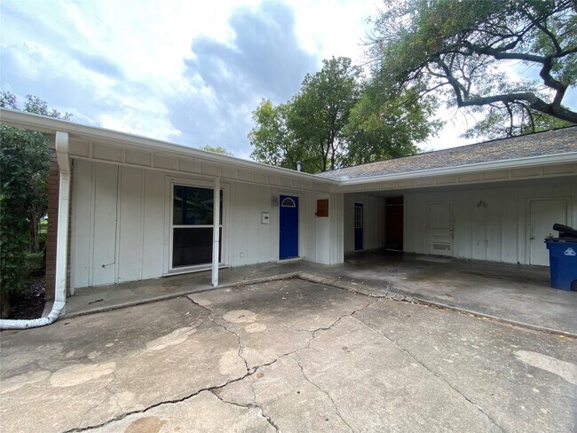 Foto del edificio - 1603 Briarcliff Blvd