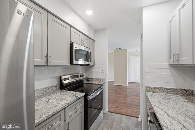 Foto del edificio - 13408 Shady Knoll Dr