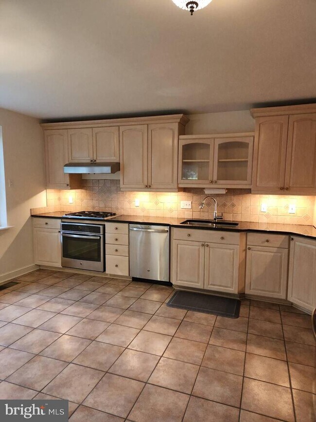 Foto del edificio - 3916 48th St NW