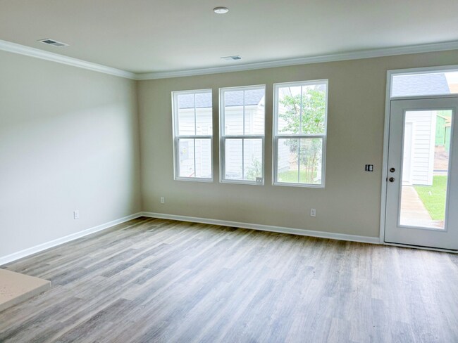 Foto del edificio - 760 Blueway Ave