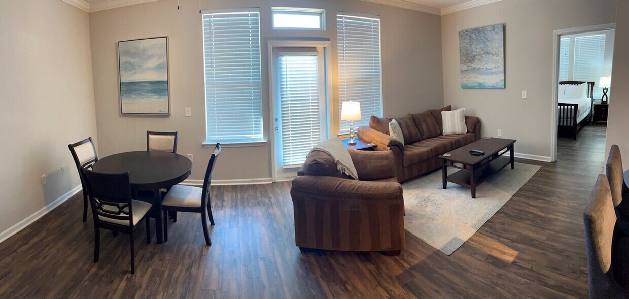 Foto principal - 1397 Lettered Olive Ln