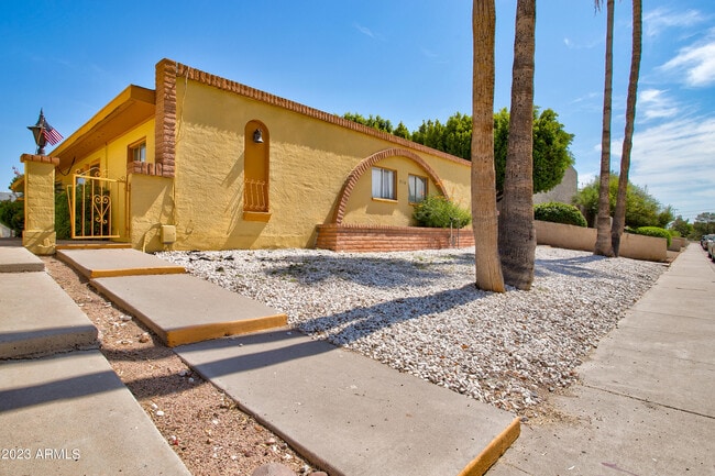 Building Photo - 7850 E Glenrosa Ave