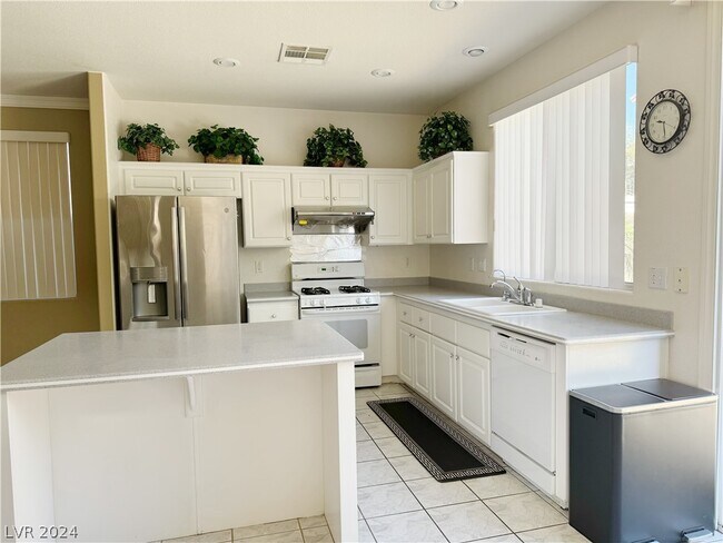 Foto del edificio - 9582 W Cherokee Ave