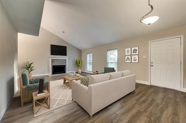 Foto del edificio - 5408 Luttrell Ct