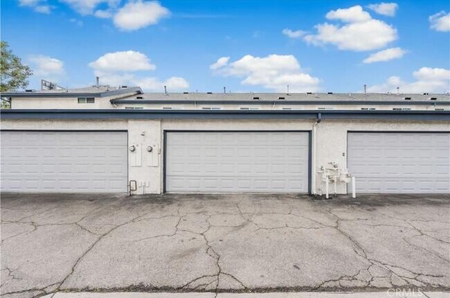 Building Photo - 19231 Sherman Way