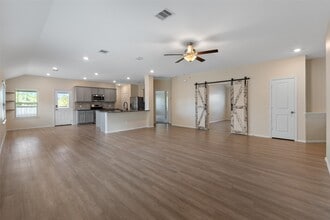 Building Photo - 323 Jewett Meadow Dr