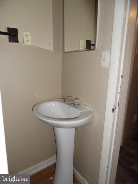 Building Photo - 203 Cloud St