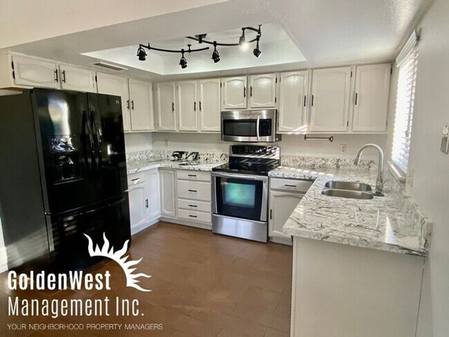 Foto del edificio - Stunning 2Bdm 2Ba Home in the Heart of Gle...