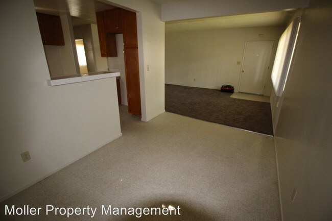 Foto del edificio - 3443 Whistler Ave