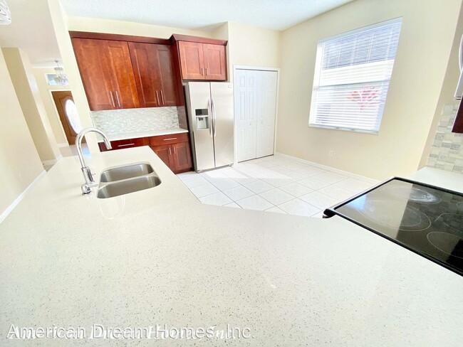 Building Photo - 4 br, 3 bath House - 729 Tuten Trail