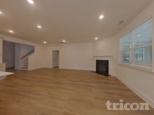 Foto del edificio - 45 Mayhaw Pt