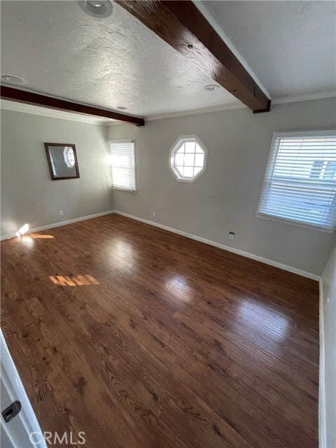 Foto del edificio - 6954 Glade Ave