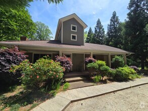 Building Photo - 3601 Blueberry Dr