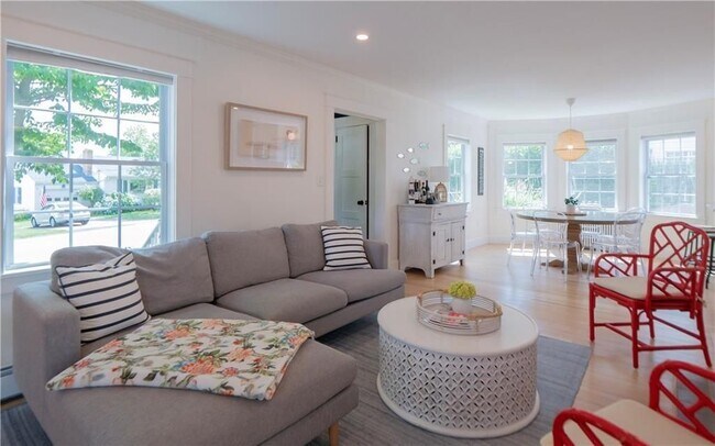 Foto del edificio - 122 Ruggles Ave