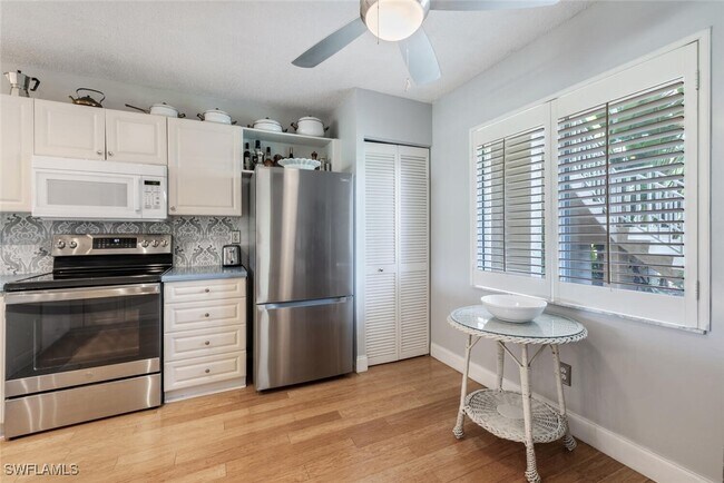 Foto del edificio - 4564 Andover Way