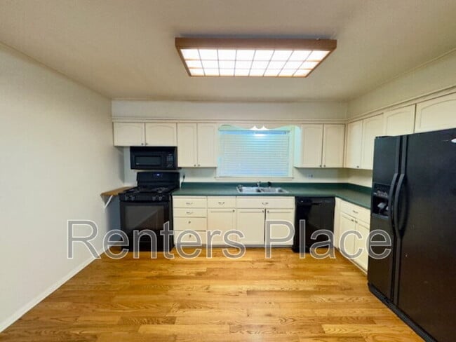 Foto del edificio - 5637 S Yorktown Pl
