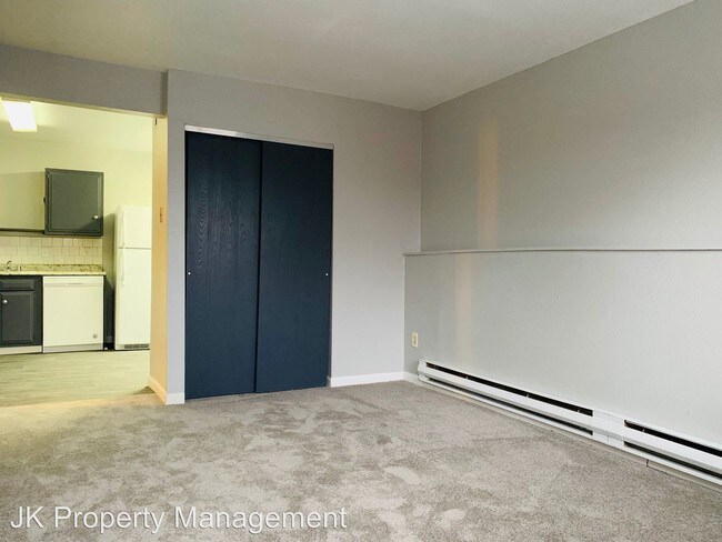 Building Photo - 4629 5th Ave S