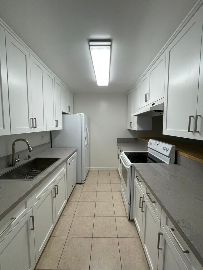 1320 Princeton St Unit 102, Santa Monica, CA 90404 Condo for Rent in Santa Monica, CA