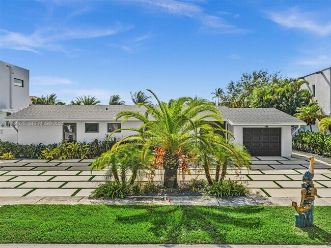 Foto del edificio - 2310 NE 48th Ct