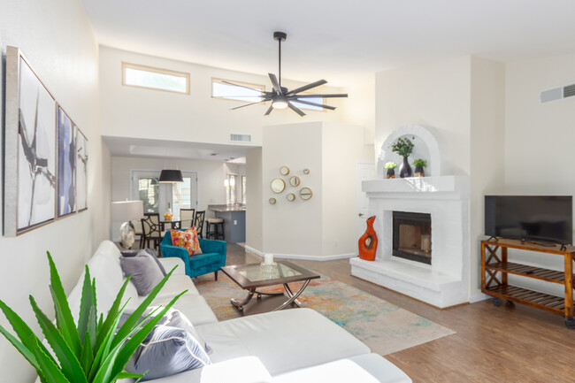Vaulted Ceilings/Skylights - 1235 N Sunnyvale