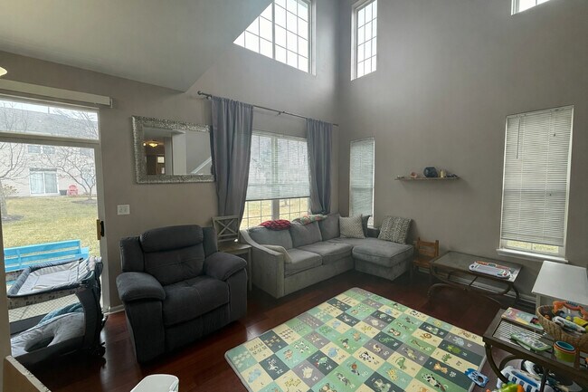 Foto del edificio - 2914 Rutland Cir