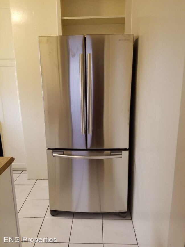 Building Photo - 4720 Wilson Ave