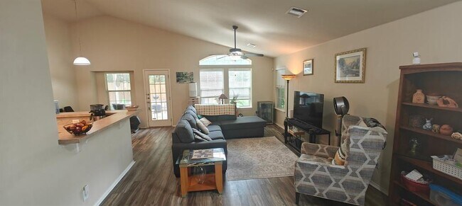 Foto del edificio - 9413 Meyrick Park Trail