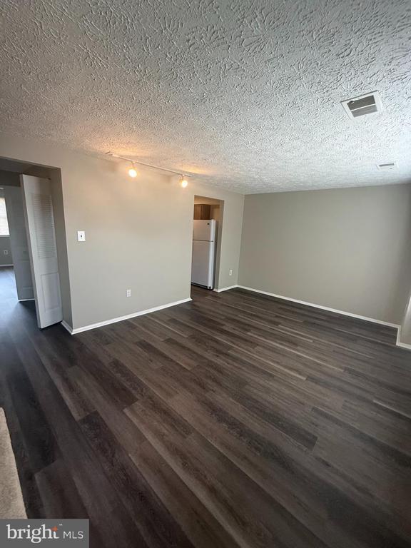 Foto del edificio - 5752 Charstone Ct
