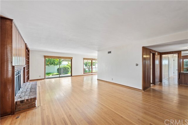Building Photo - 722 S Malgren Ave